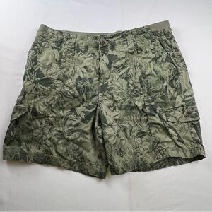 Style and Co - Women’s Shorts - Green - Plant Pattern - Size 10
